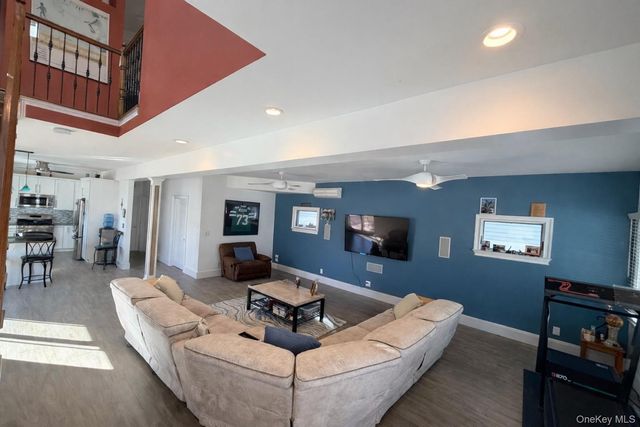 65 New Hampshire Street, Long Beach, NY 11561