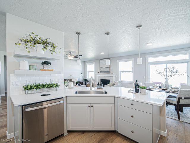 5340 N Sun Beam Ln, Spokane, WA 99217