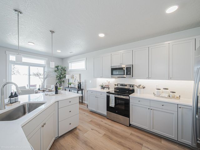 5340 N Sun Beam Ln, Spokane, WA 99217