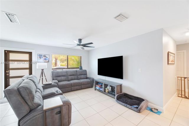 10350 SW 4th St 0, Sweetwater, FL 33174