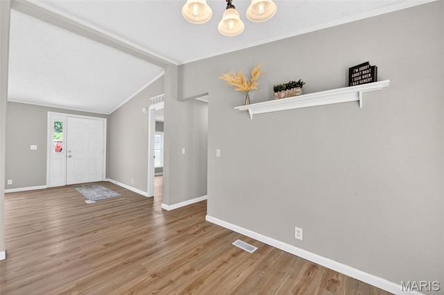 30 Dove Court, Winfield, MO 63389