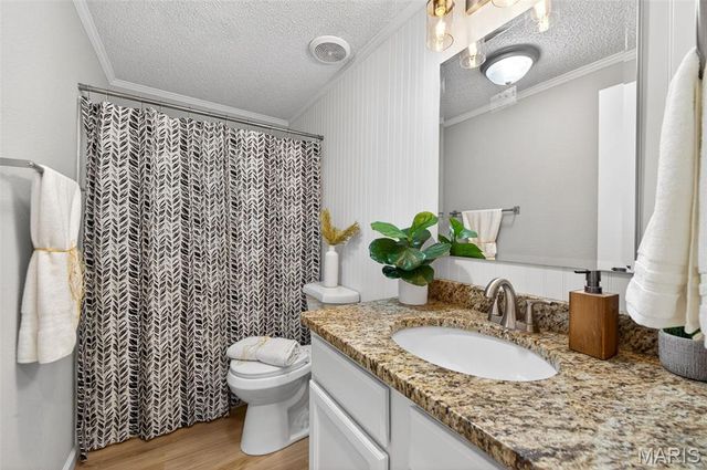 30 Dove Court, Winfield, MO 63389