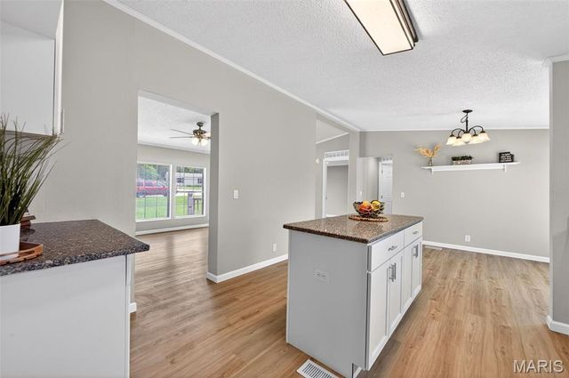 30 Dove Court, Winfield, MO 63389