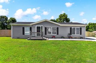 30 Dove Court, Winfield, MO 63389