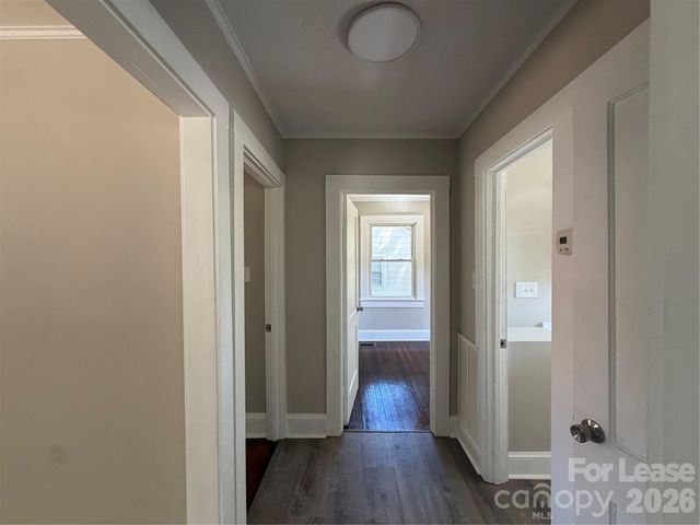 704 N Miller Avenue, Statesville, NC 28677
