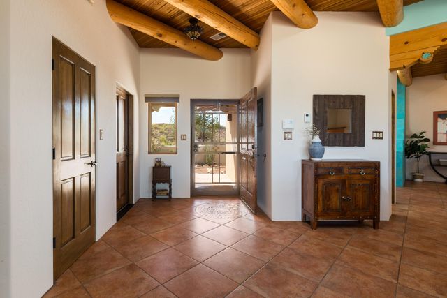 32 Petroglyph Trail, Placitas, NM 87043