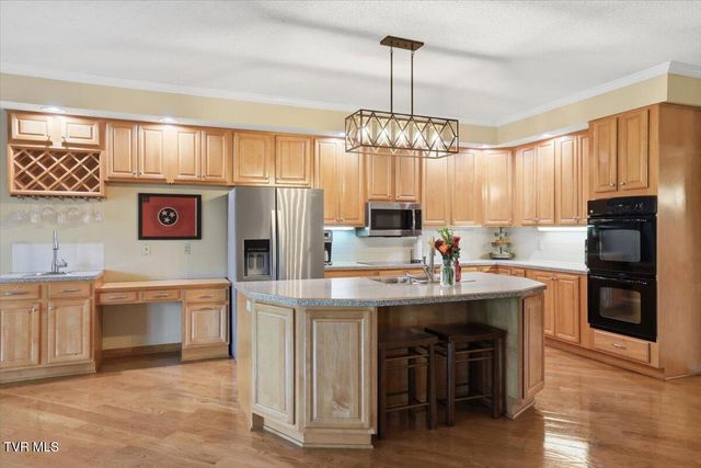 165 Fairway Drive, Greeneville, TN 37743