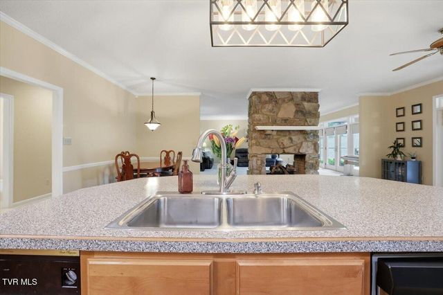 165 Fairway Drive, Greeneville, TN 37743