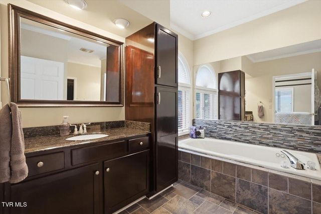 165 Fairway Drive, Greeneville, TN 37743