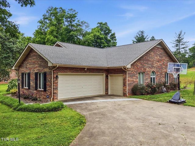 165 Fairway Drive, Greeneville, TN 37743