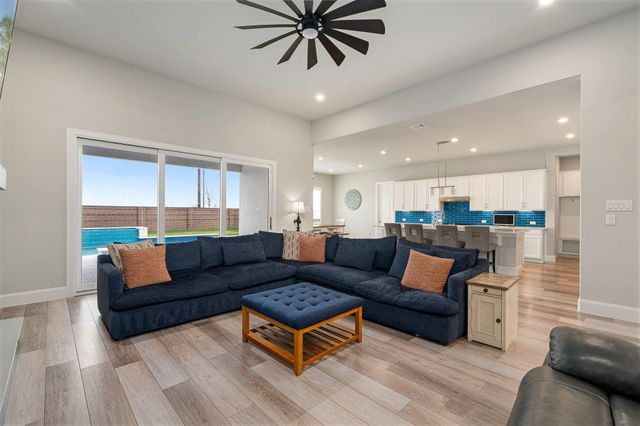 6203 Silver Lake Lane, Manvel, TX 77578