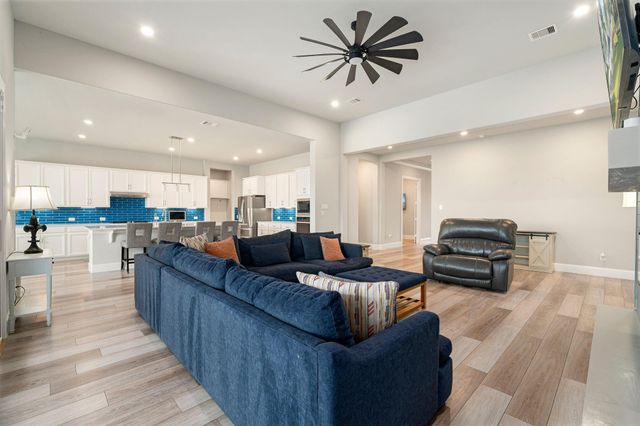 6203 Silver Lake Lane, Manvel, TX 77578