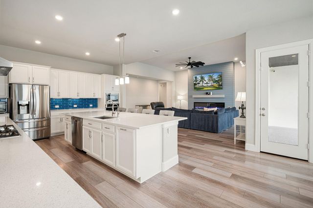 6203 Silver Lake Lane, Manvel, TX 77578