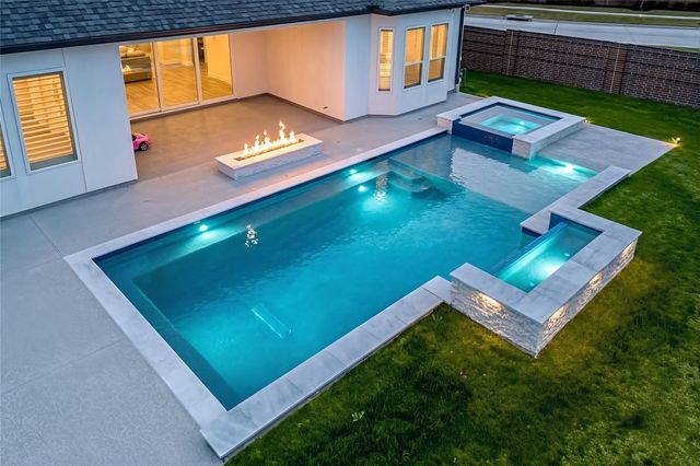 6203 Silver Lake Lane, Manvel, TX 77578