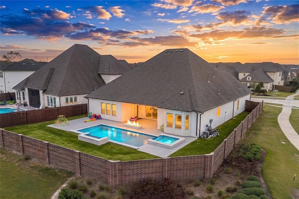 6203 Silver Lake Lane, Manvel, TX 77578