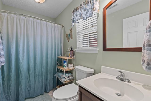 1037 Cobblestone Boulevard, Summerville, SC 29486