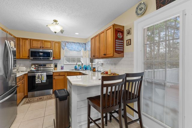 1037 Cobblestone Boulevard, Summerville, SC 29486