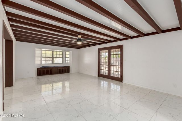 2550 N Van Buren Avenue, Tucson, AZ 85712