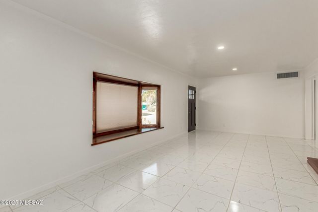 2550 N Van Buren Avenue, Tucson, AZ 85712