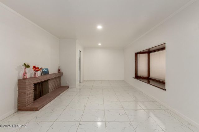 2550 N Van Buren Avenue, Tucson, AZ 85712