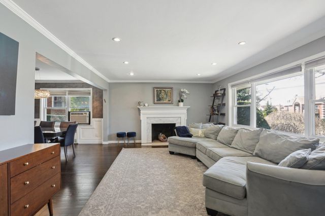 199-18 Epsom Course, Holliswood, NY 11423