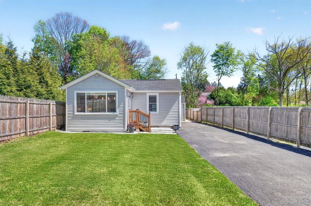 28 Eastern Parkway, Poughkeepsie, NY 12603