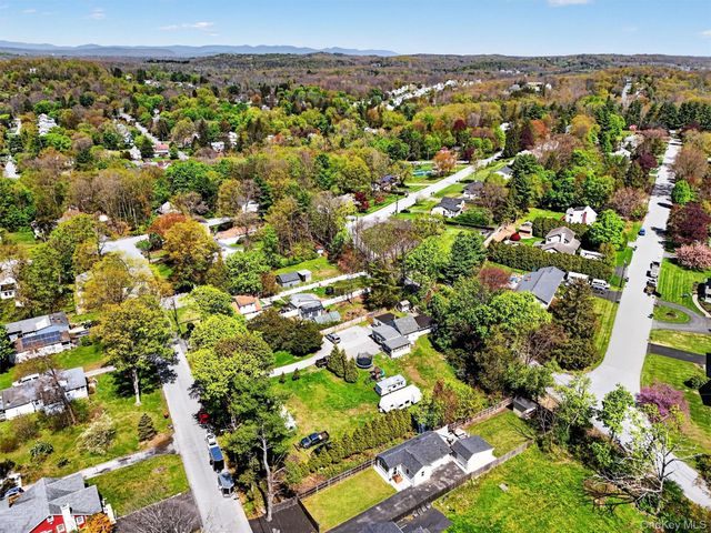 28 Eastern Parkway, Poughkeepsie, NY 12603