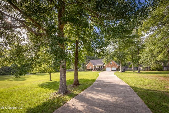 13109 Little Bluff Drive, Vancleave, MS 39565