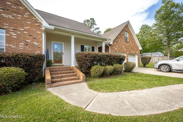13109 Little Bluff Drive, Vancleave, MS 39565