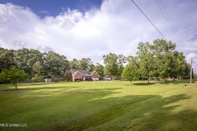 13109 Little Bluff Drive, Vancleave, MS 39565