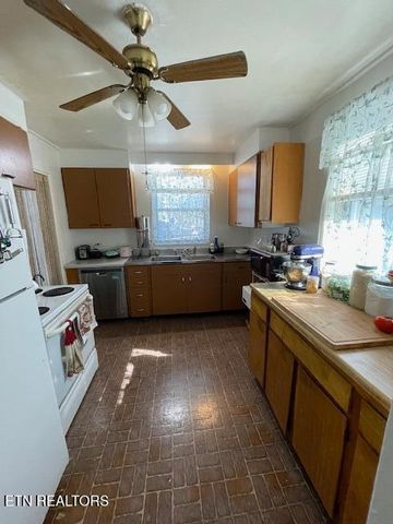 123 Marietta Circle, Oak Ridge, TN 37830