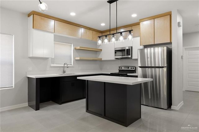 4204 Hummingbird Avenue, Mcallen, TX 78504