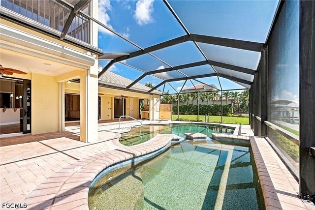 5055 Sorrento CT, Cape Coral, FL 33904