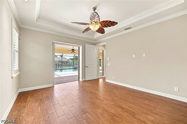 5055 Sorrento CT, Cape Coral, FL 33904