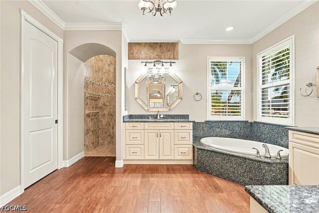 5055 Sorrento CT, Cape Coral, FL 33904
