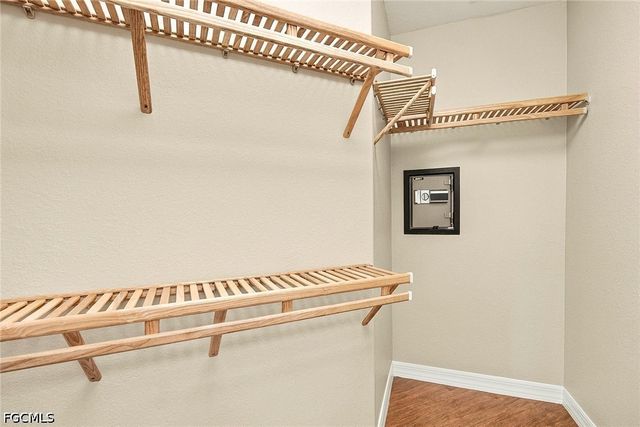 5055 Sorrento CT, Cape Coral, FL 33904