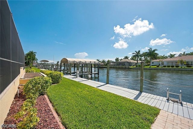 5055 Sorrento CT, Cape Coral, FL 33904