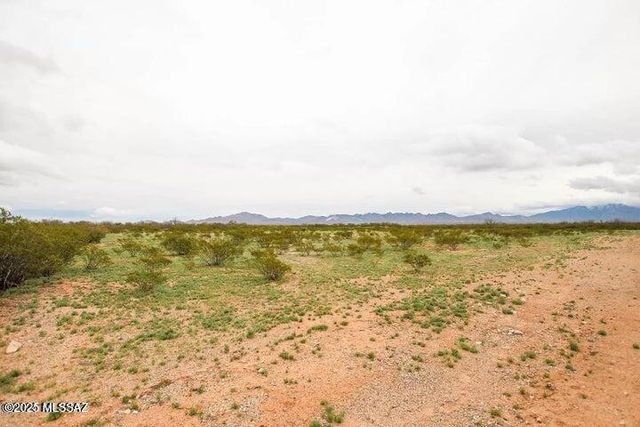 5870 E Comsoft Place, Sahuarita, AZ 85629