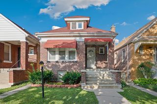 8810 S Racine Avenue, Chicago, IL 60620