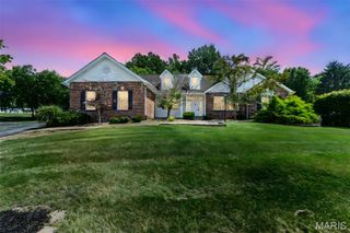 620 Thorntree Lane, St Louis, MO 63025