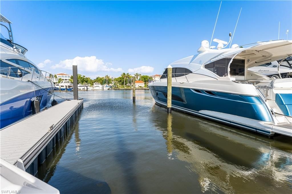 60' Boat Dock B-7 GULF HARBOUR MARINA, FORT MYERS, FL 33908 — exterior