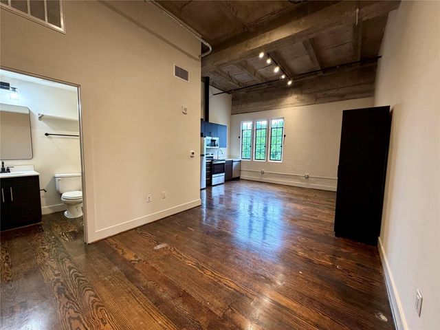 4411 Dallas St Street 15, Houston, TX 77023