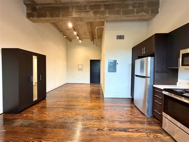 4411 Dallas St Street 15, Houston, TX 77023