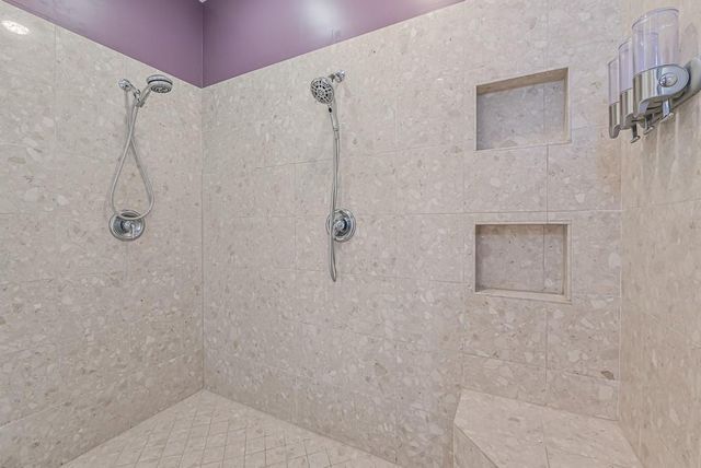 17029 Chieftain Road, Tonganoxie, KS 66086