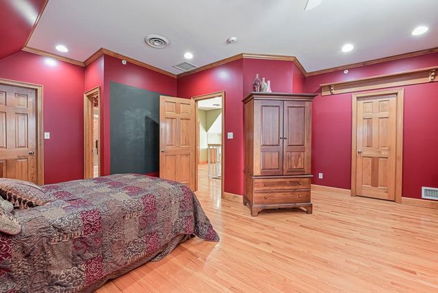 17029 Chieftain Road, Tonganoxie, KS 66086