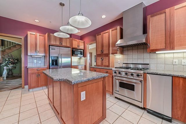 17029 Chieftain Road, Tonganoxie, KS 66086