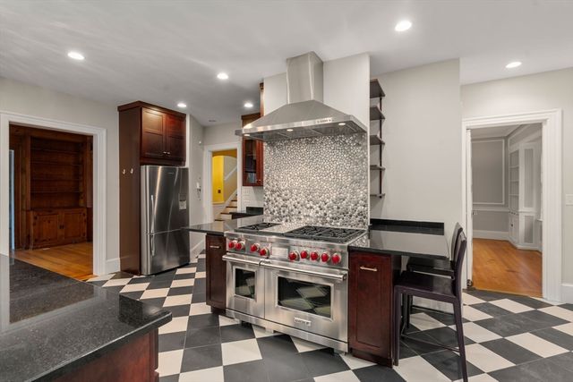 161 Clinton Rd, Brookline, MA 02445