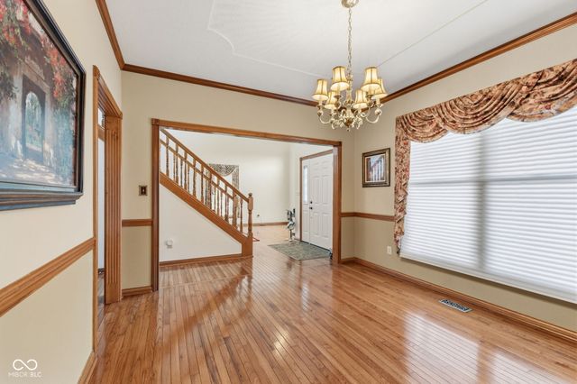 3627 S Southway Drive, New Palestine, IN 46163