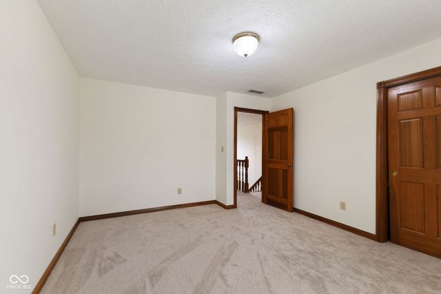 3627 S Southway Drive, New Palestine, IN 46163