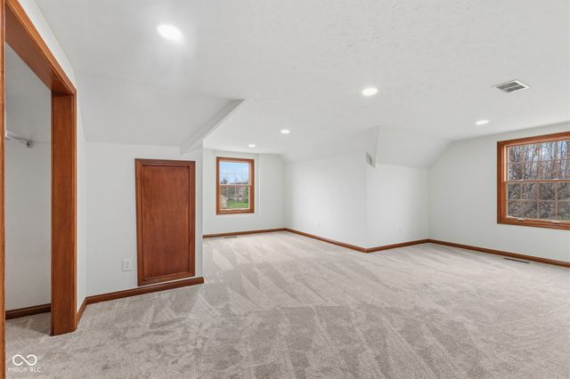 3627 S Southway Drive, New Palestine, IN 46163